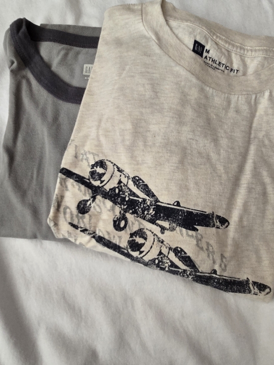 GAP Other - Bundle Of 2 GAP Men's Graphic Plane Tee & Gray Ringer Tee - Cream + Gray